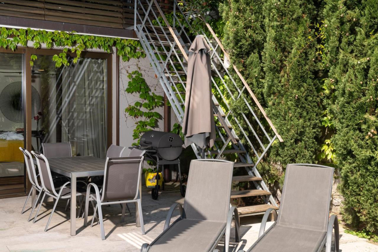 Montreux Rotana Garden House With Private Pool - Swiss Hotel Apartments Exterior photo