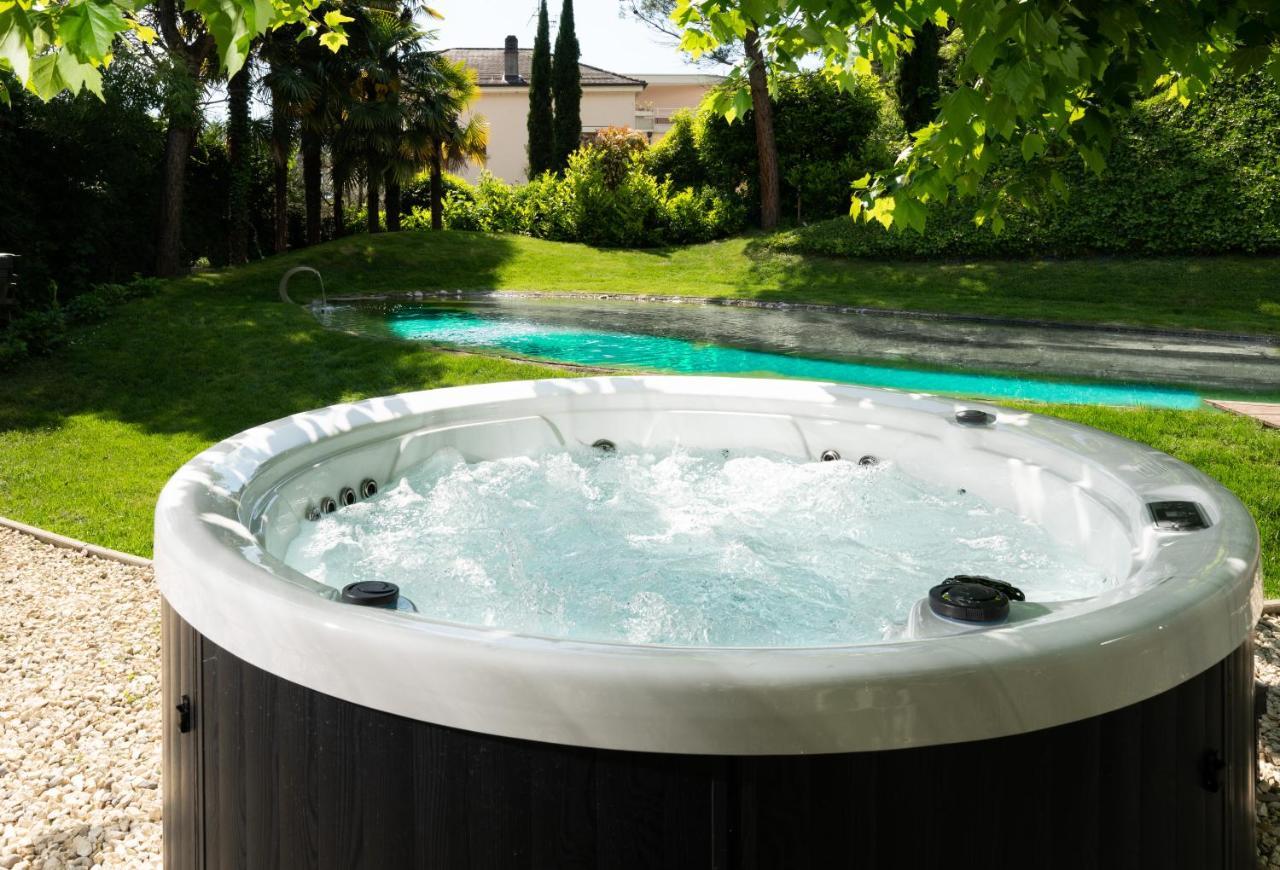 Montreux Rotana Garden House With Private Pool - Swiss Hotel Apartments Exterior photo