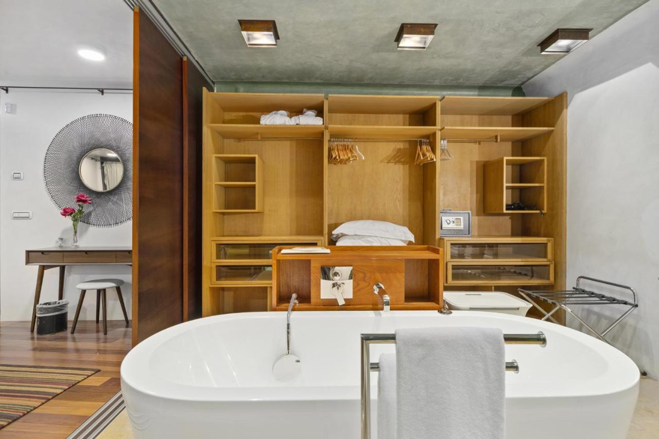 Montreux Rotana Garden House With Private Pool - Swiss Hotel Apartments Exterior photo
