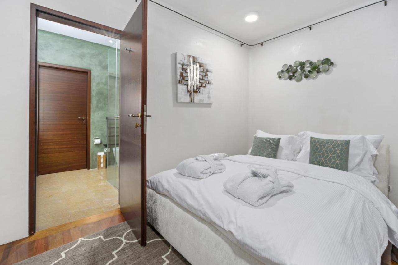 Montreux Rotana Garden House With Private Pool - Swiss Hotel Apartments Exterior photo